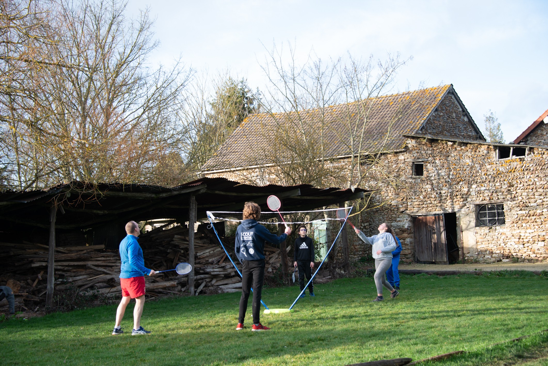 Terrain de badminton sur la plaine de jeux