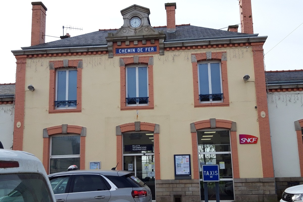 LORANT, Chambre d'hôtes, Clévacances, La gare de Paimpol