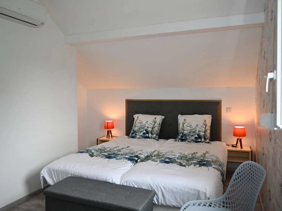 Chambre 2 - Maison moderne et confortable ©JLouis Mallaisé