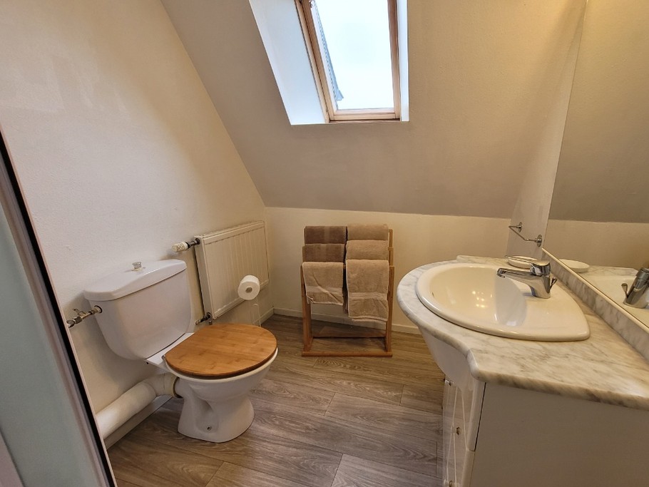 Pour 5 personnes, salle de bain - Idéal famille