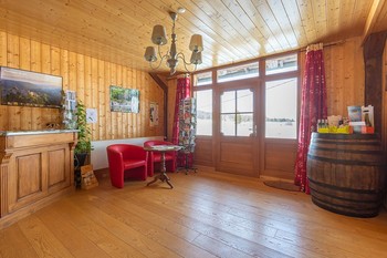 la spacieuse entrée