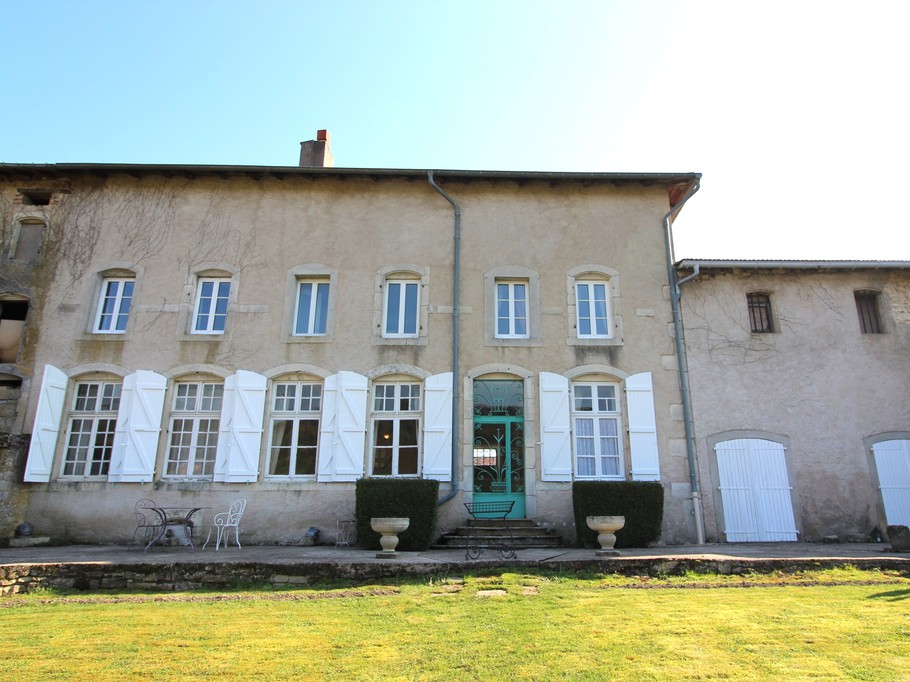 Maison d’Hôtes de Charme du XVIIIᵉ siècle, à Maizières