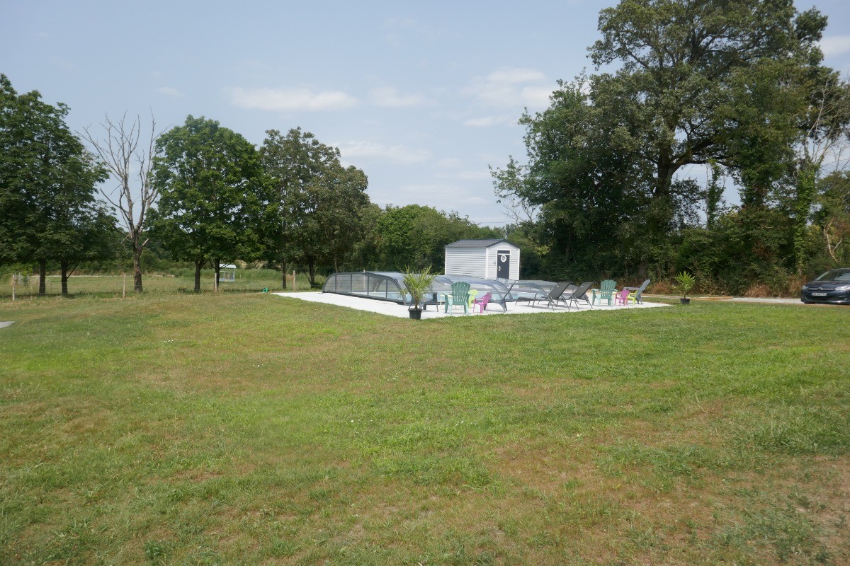 Extérieur côté piscine