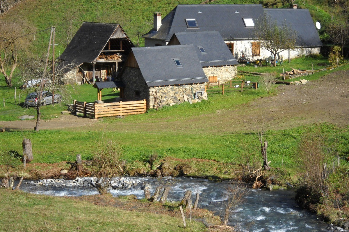 Hameau de Biac au domaine de l'Artigou