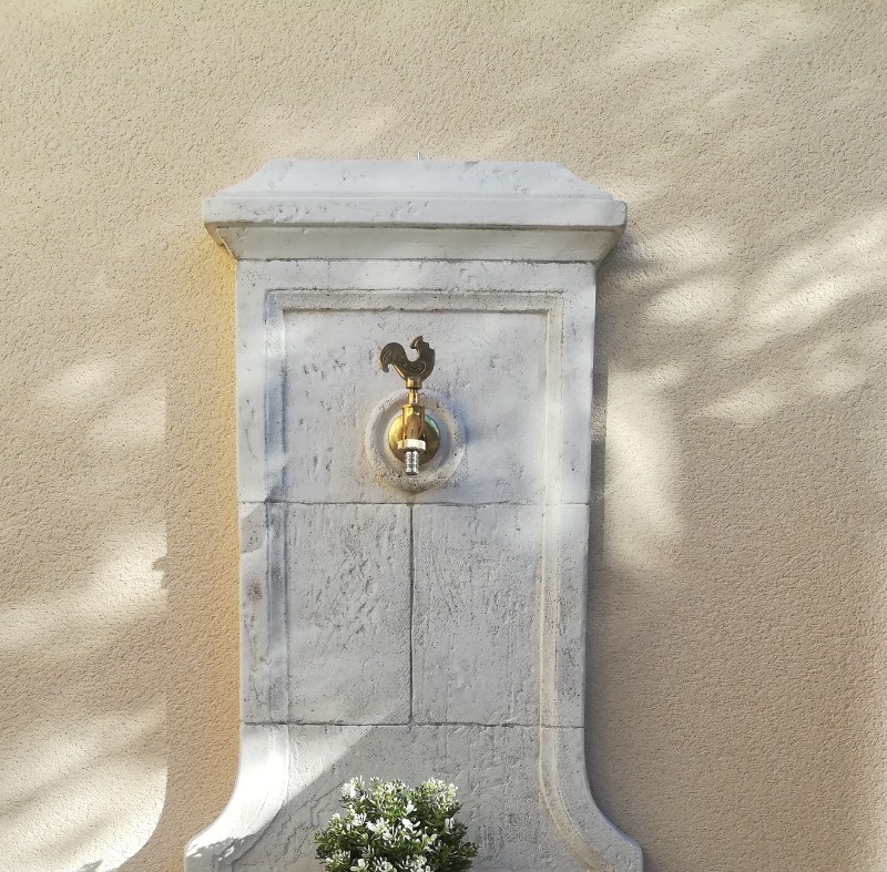 Petite fontaine provençale