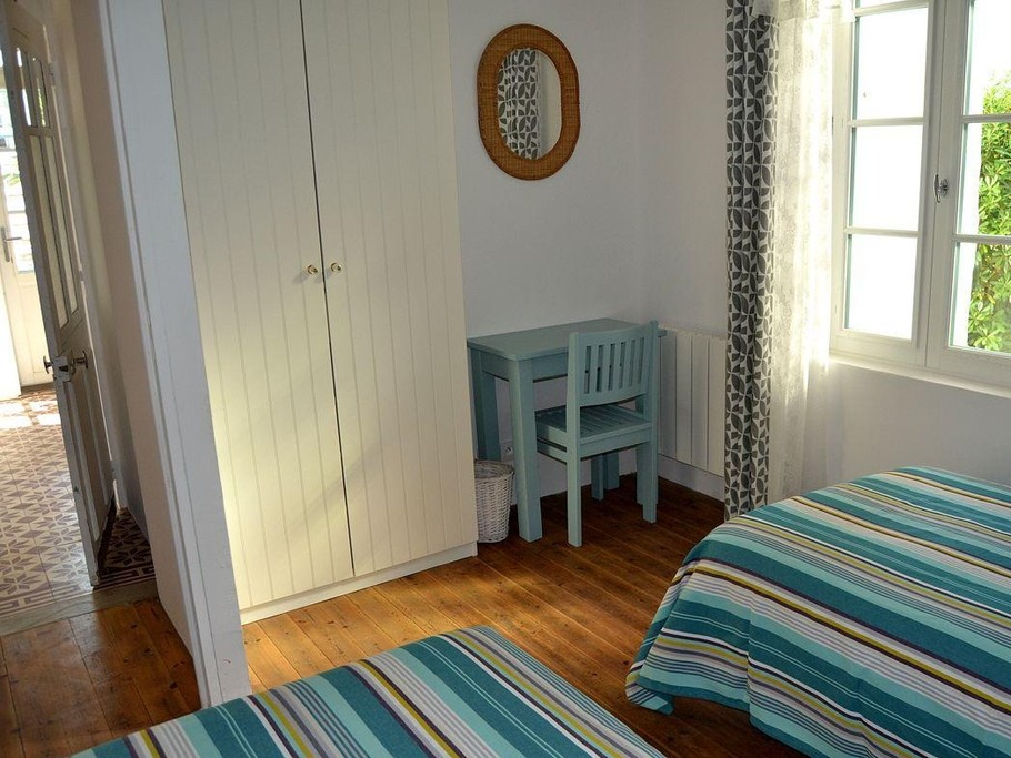 Couleurs Matin - La Verrière - Chambre 2 lits en 90