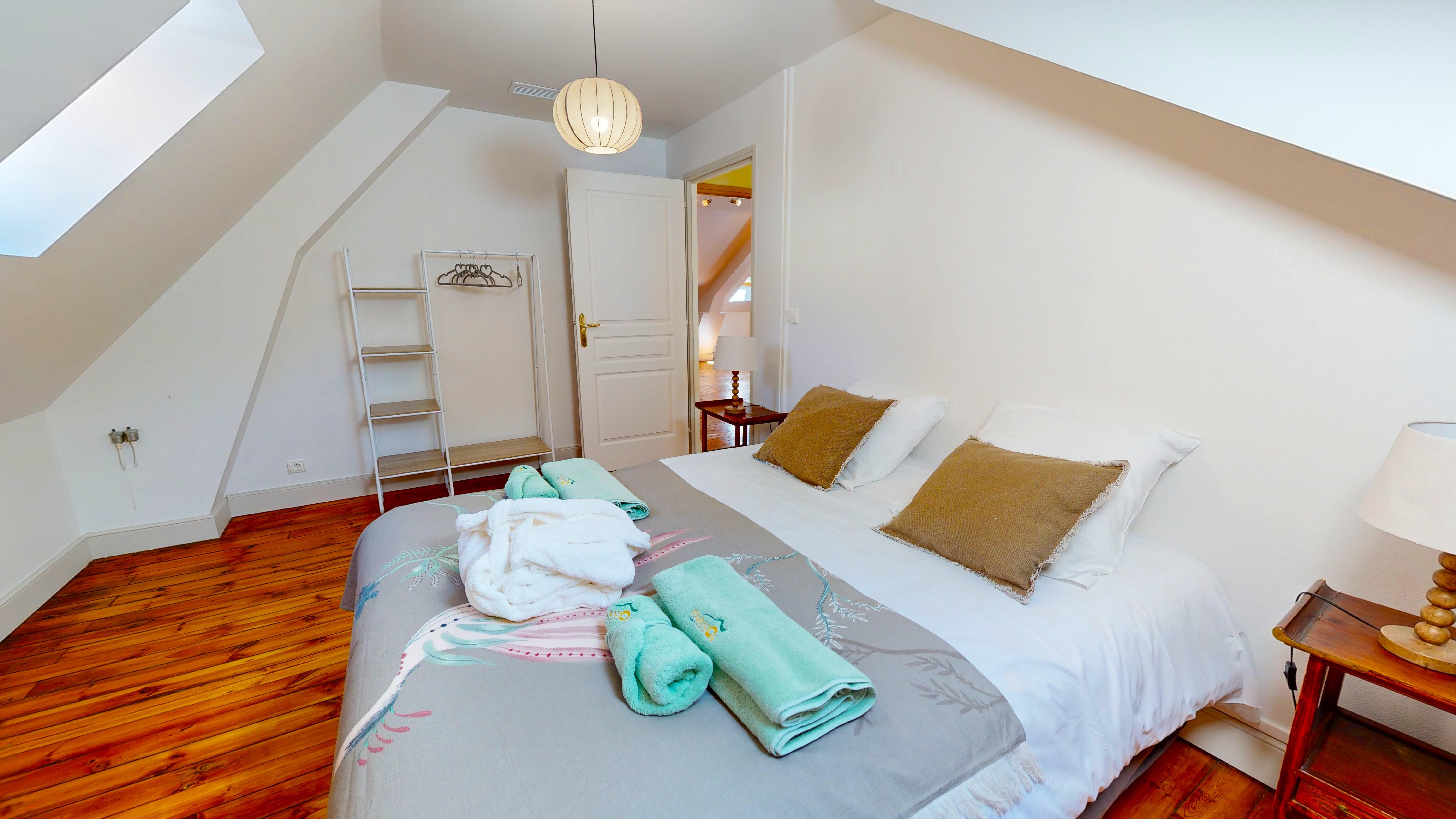 Room 5