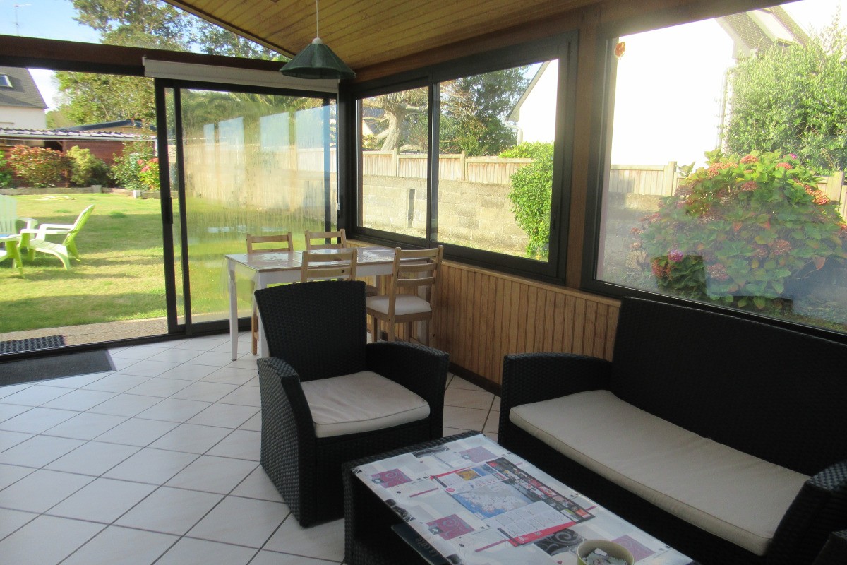Jardin clos. Voisins charmants (mais discrets).