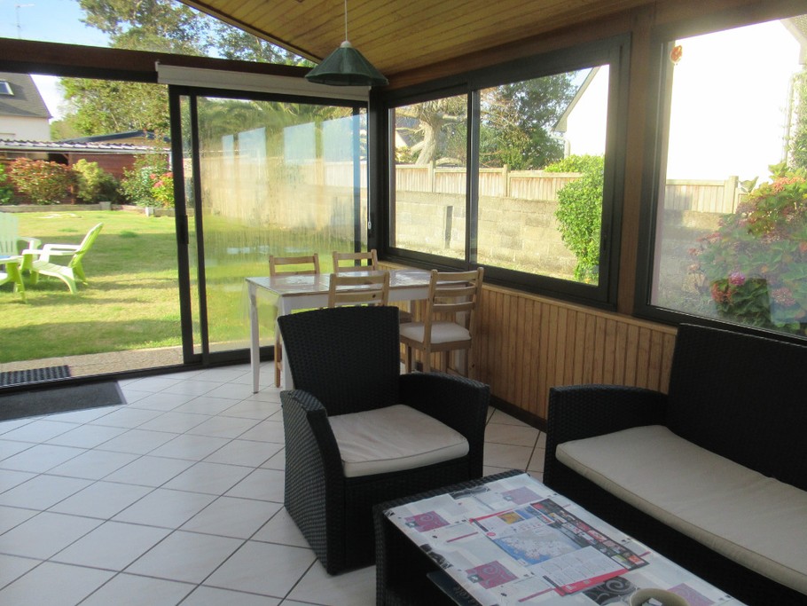 Jardin clos. Voisins charmants (mais discrets).