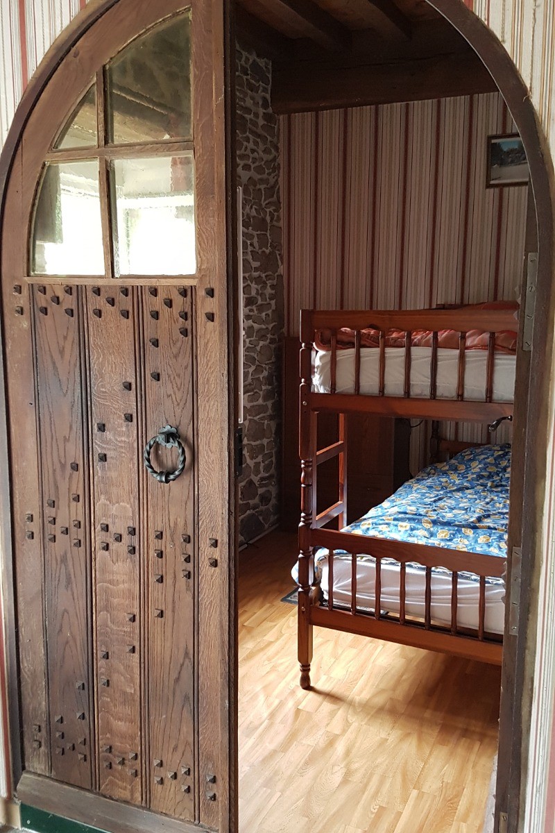 La seconde chambre avec lits de 90 superposés