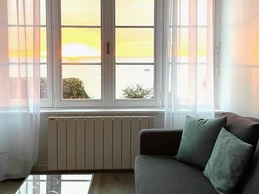 Vue exceptionnelle sur la mer depuis le salon.