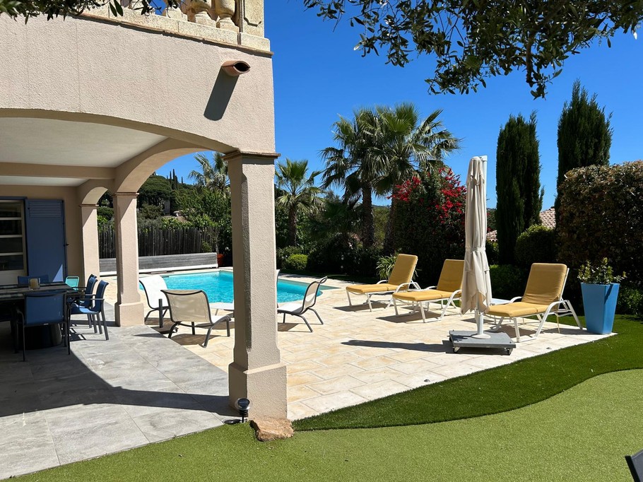 Villa Jacklou, salon de jardin