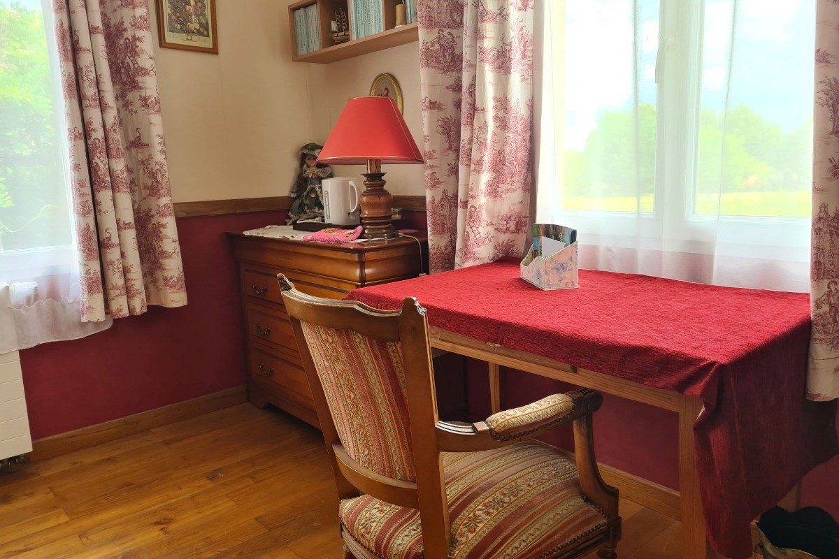 La Maison aux Roses, chambre pour 2 personnes, près de Romagne à Valence en Poitou, dans la Vienne