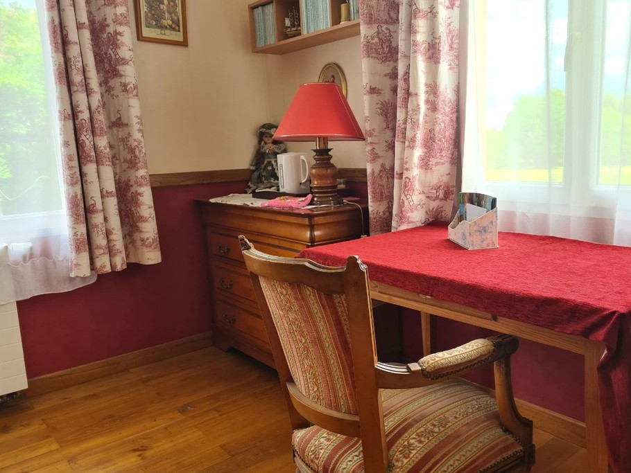 La Maison aux Roses, chambre pour 2 personnes, près de Romagne à Valence en Poitou, dans la Vienne