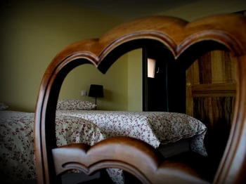 chambre la collégiale ambiance accés Personne Mobilité Réduite