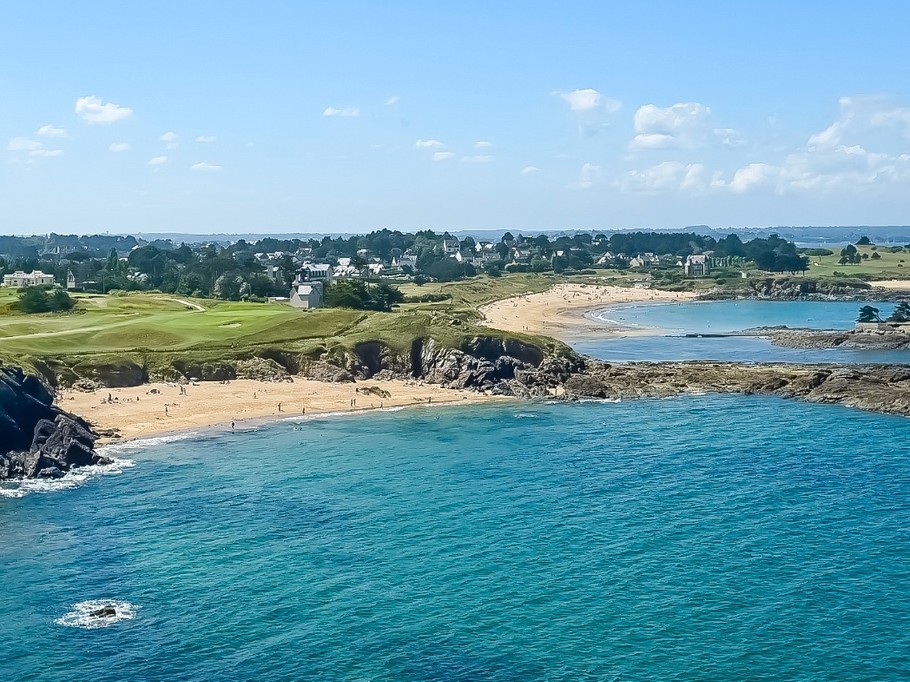 Numerous beaches in Saint-Briac (Plage du Port hue et de la garde) and the customs path Photo credits: CRTB LE-GAL-Yannick