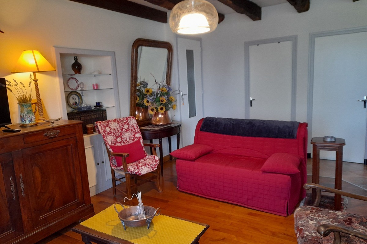 Belle maison de pays - Salon avec canapé-lit