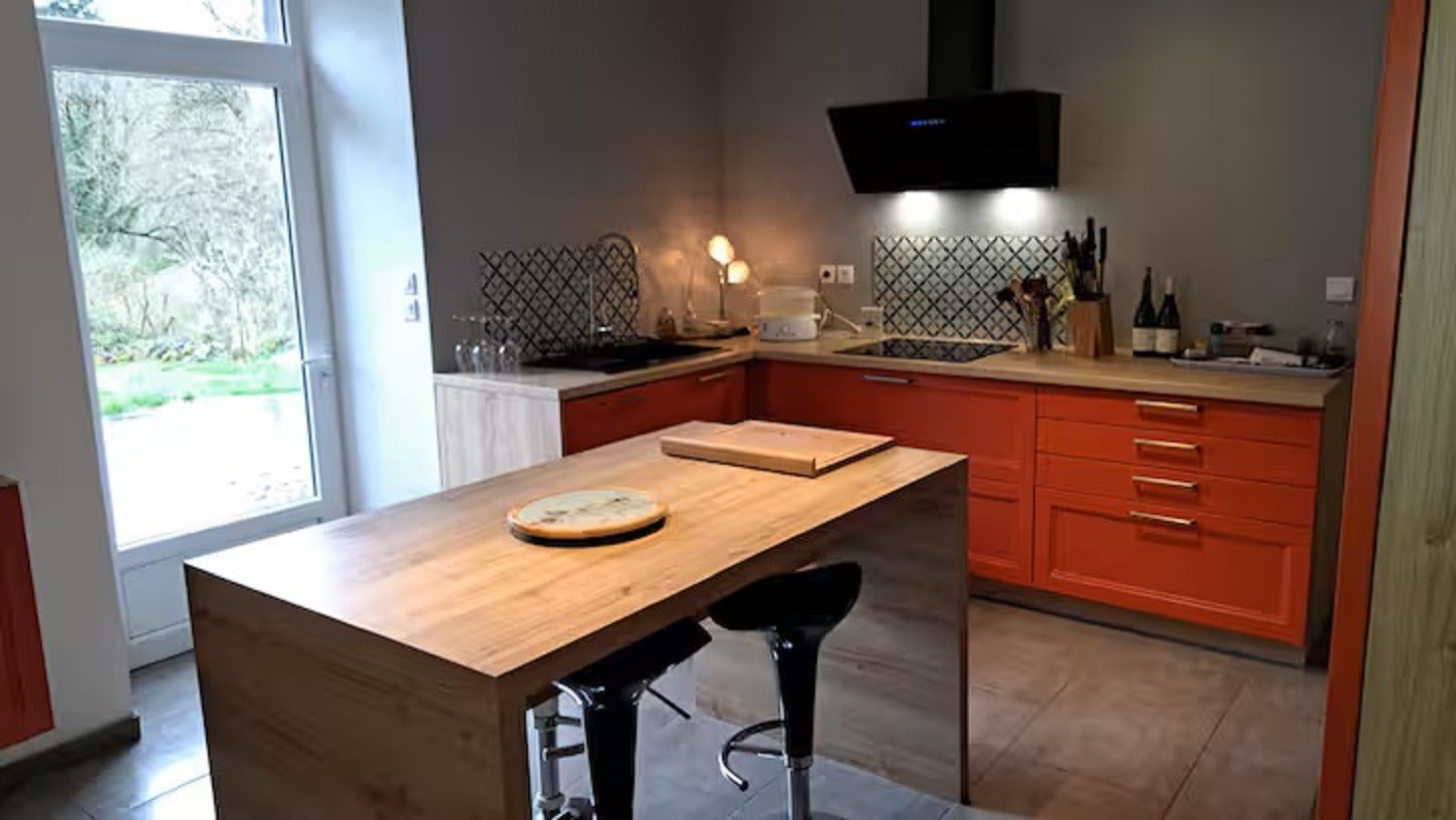 Maison "Le Suquet", Pontgibaud, Puy de Dôme : La cuisine