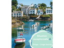 House facing the port of Doëlan