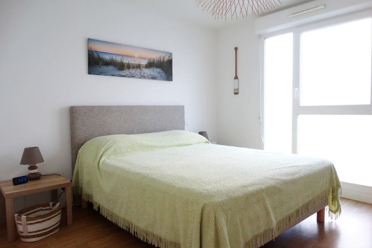 Première chambre avec lit 140