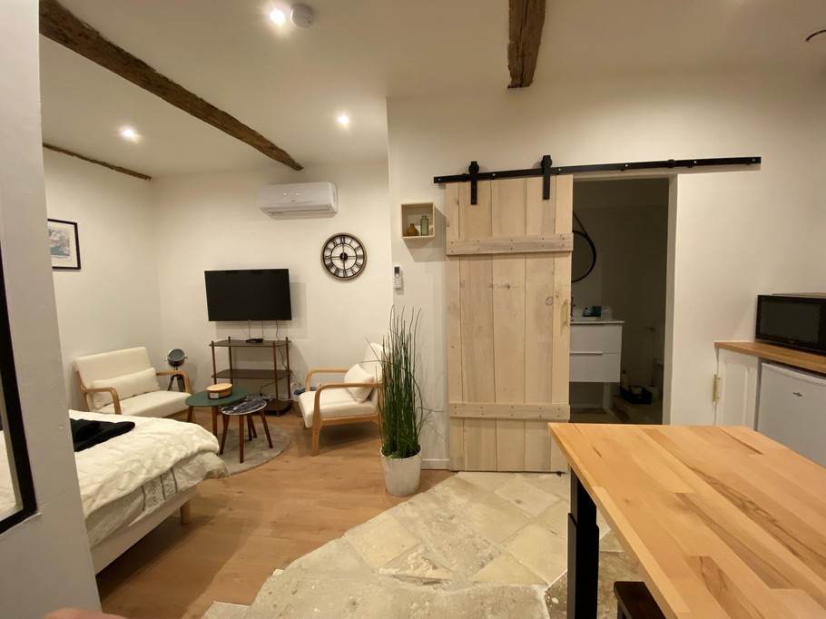 Studio Faustine pour 2 personnes "La Chauvinière" avec une grande terrasse à Tonnay Charente en Charente maritime