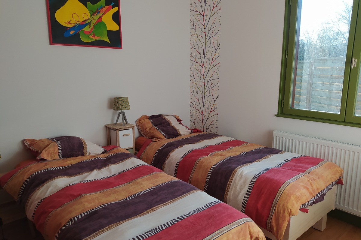 1 chambre avec 2 lits de 80 x 200 modulable en un grand lit de 160 x 200.
