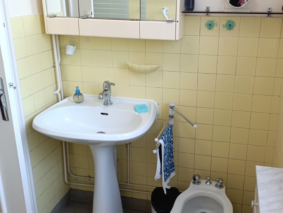 Salle de Bains Lavabo bidet petit  meuble   Le Champ de Mars
