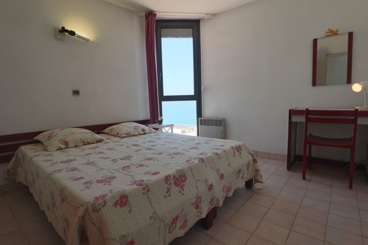 Chambre avec vue mer et piscine