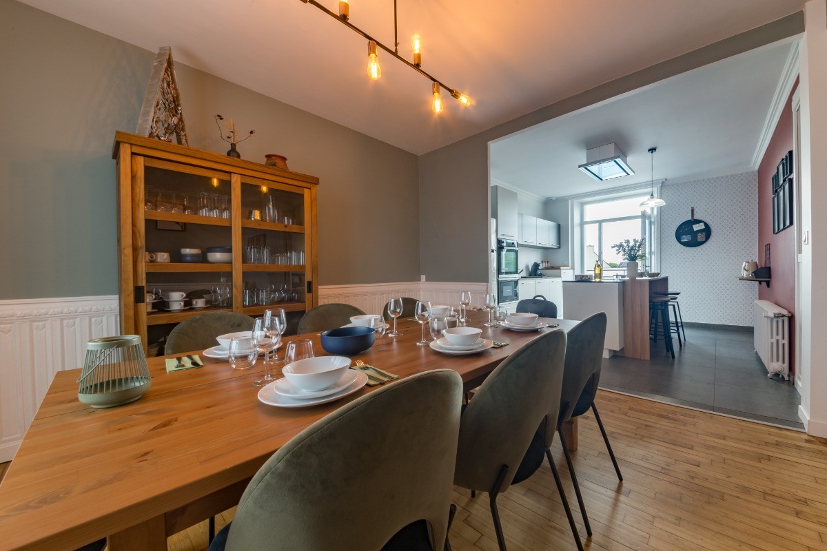 séjour avec coin repas