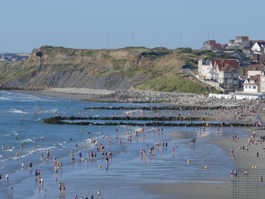 la plage, la mare aux enfants à deux pas de la Desonis