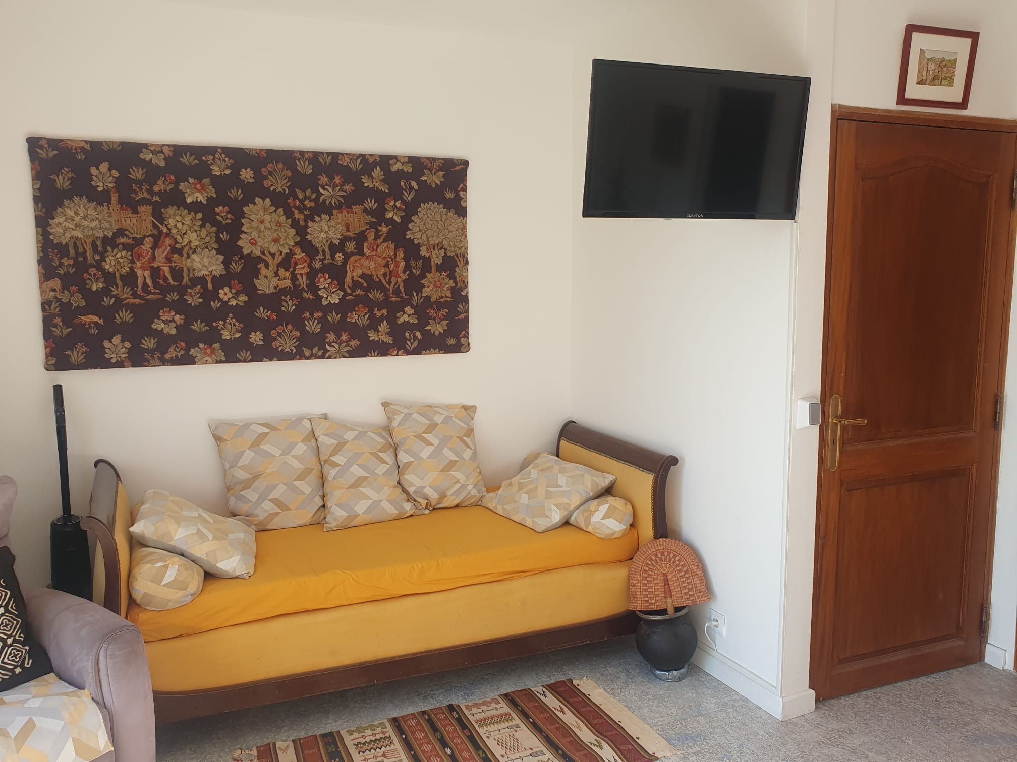 Chambre avec lit double et lit simple à Sète