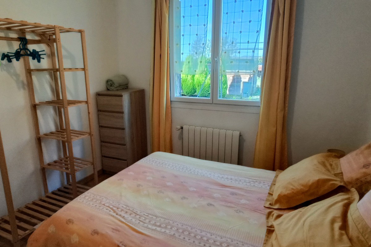 Gite de la poterie - Chambre tournesol