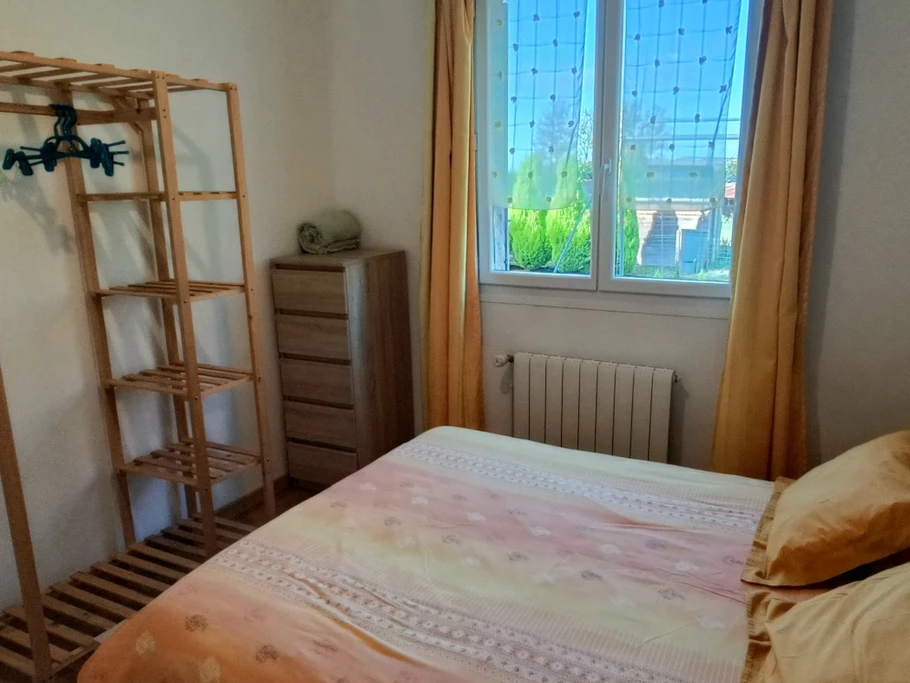 Gite de la poterie - Chambre tournesol