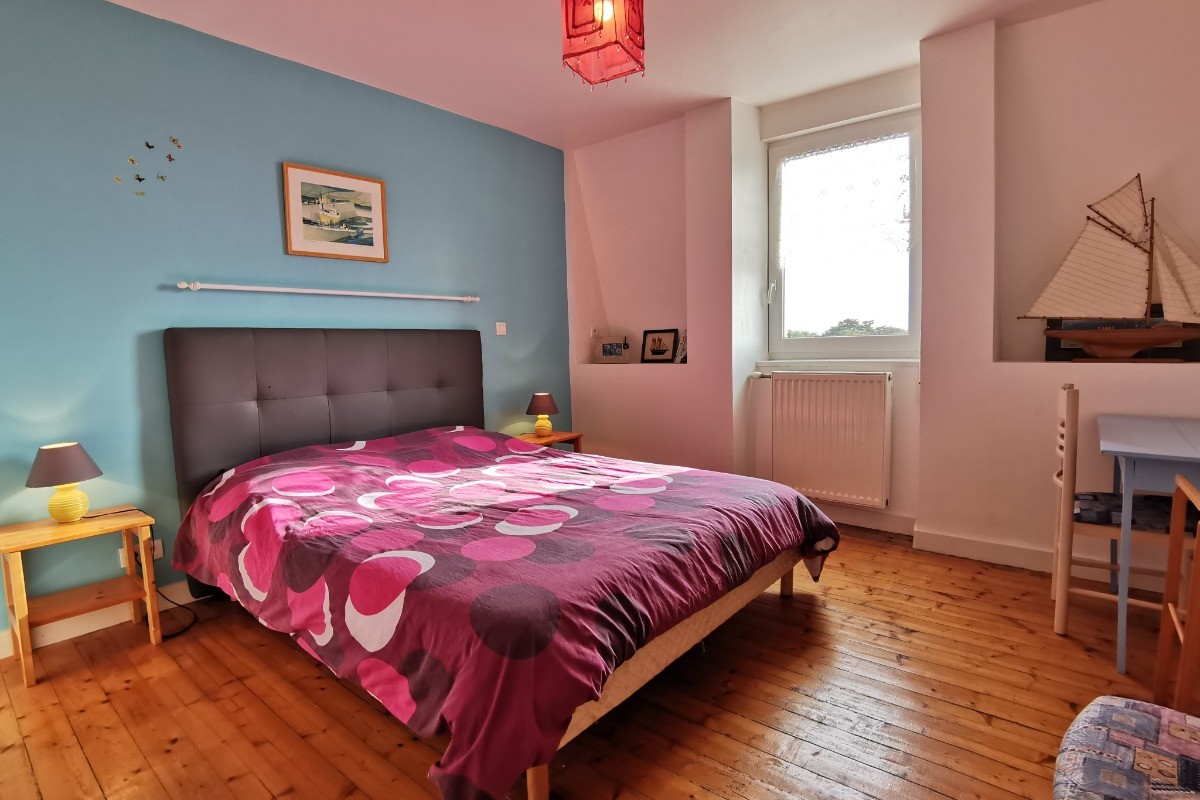 Etage: Chambre 1 avec lit 160