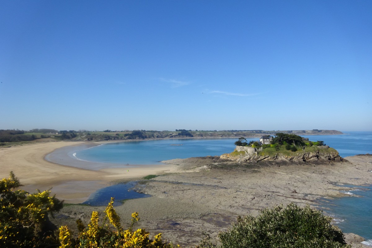 PLAGE A 800 METRES