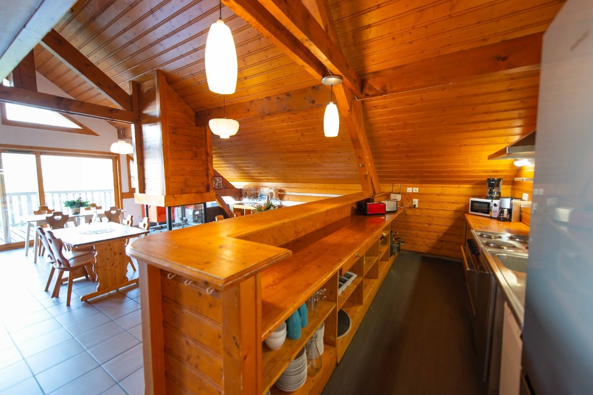 Cuisine, Repas, Baie vitrée
