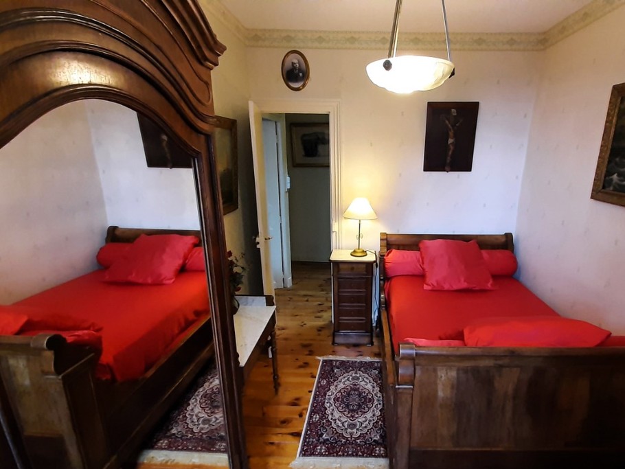 Etage 1 : Ch. 1 : 1 lit 1 pers. en 110x190 cm