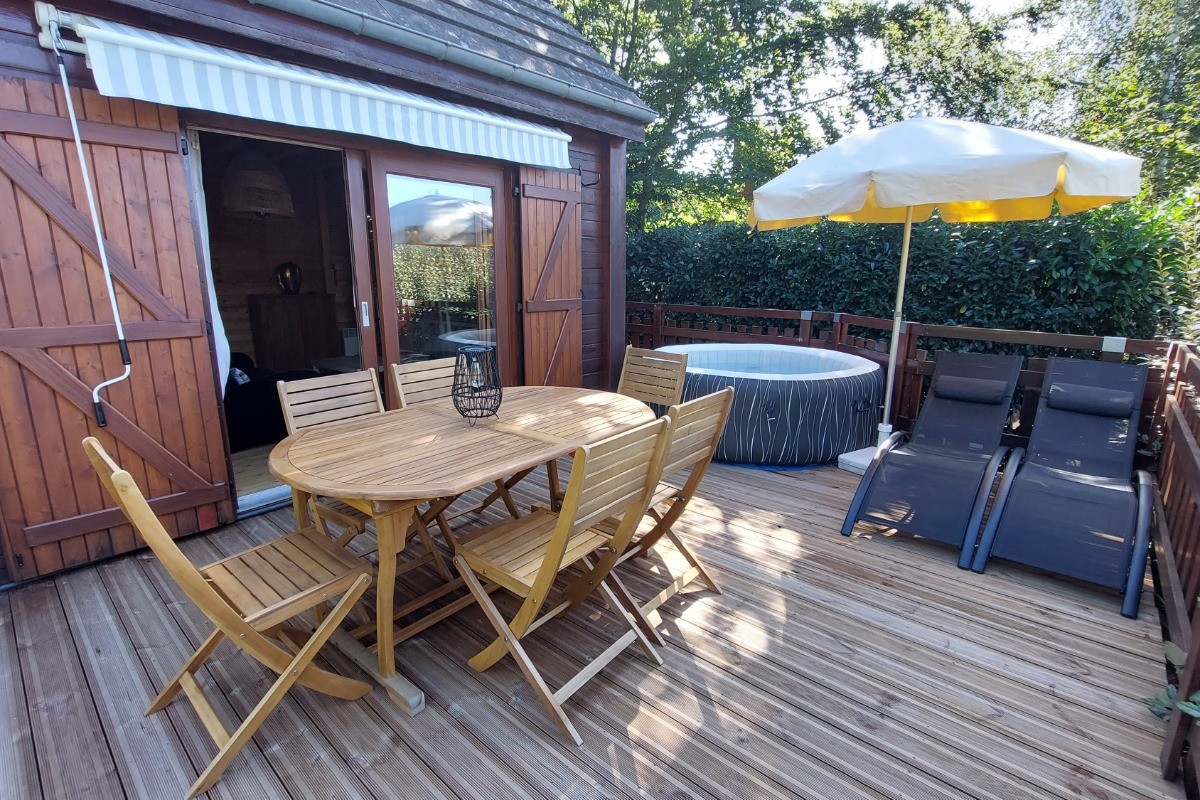 la terrasse côté spa