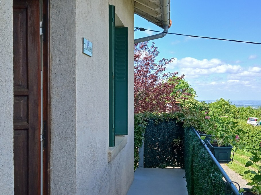 Gîte "Les Châtaigniers", Sarcenat, Orcines, Puy de Dôme, Auvergne - Balcon (1e étage)