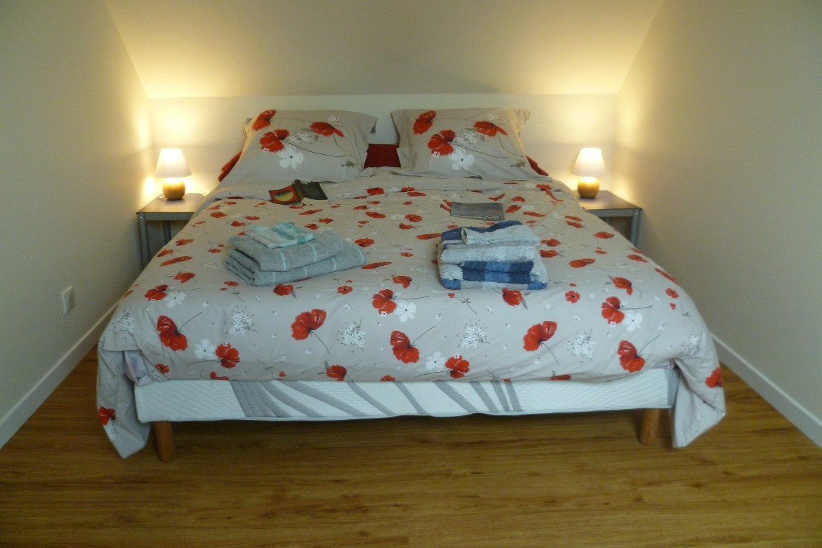 Etage: Chambre 1 avec lit 160 x 200