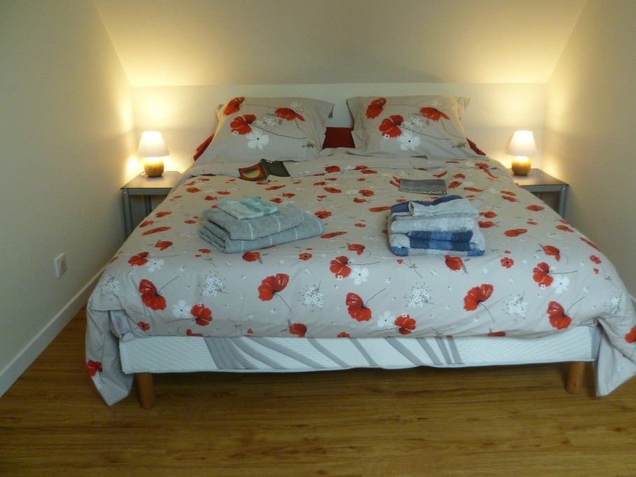 Etage: Chambre 1 avec lit 160 x 200