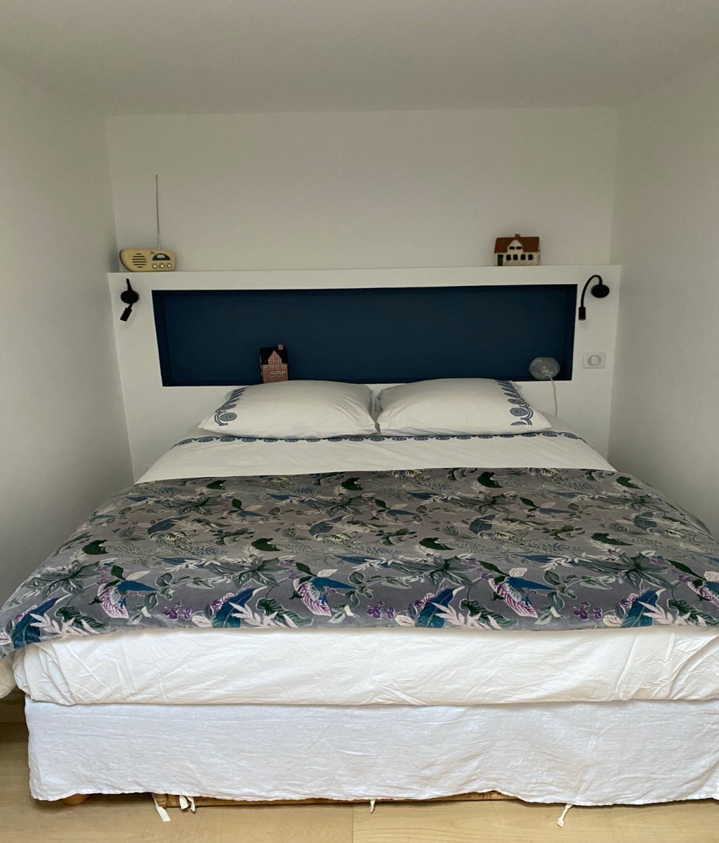 Chambre à coucher lit 140x200