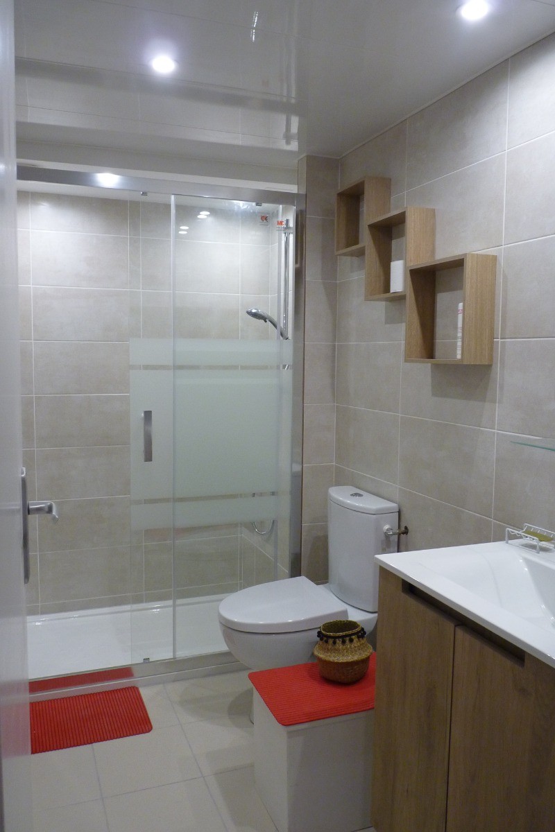 Salle de bain n°1