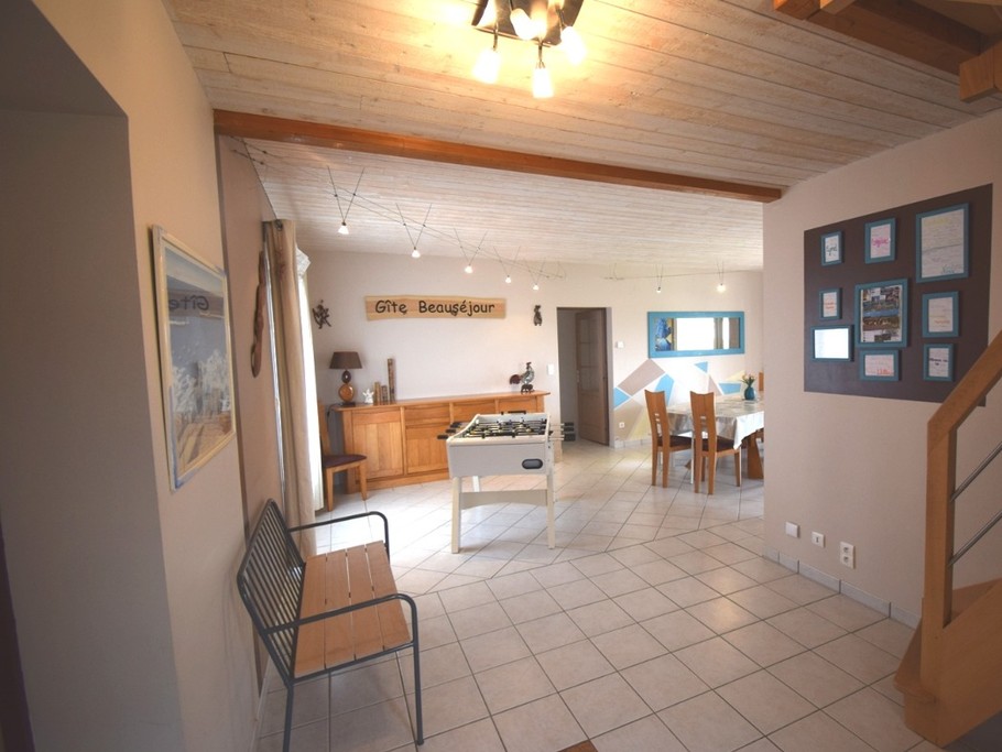 Entrée du gîte avec son baby-foot