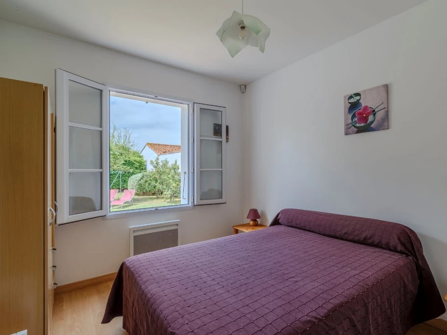 Gite "Rue de La Manne" avec jardin clos, proche de l'océan et des commerces à pieds, pour 5 personnes, Ste Marie de Ré, Ile de Ré