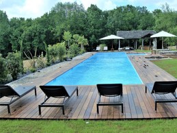 25x4.5m swimming pool heated by solar panels