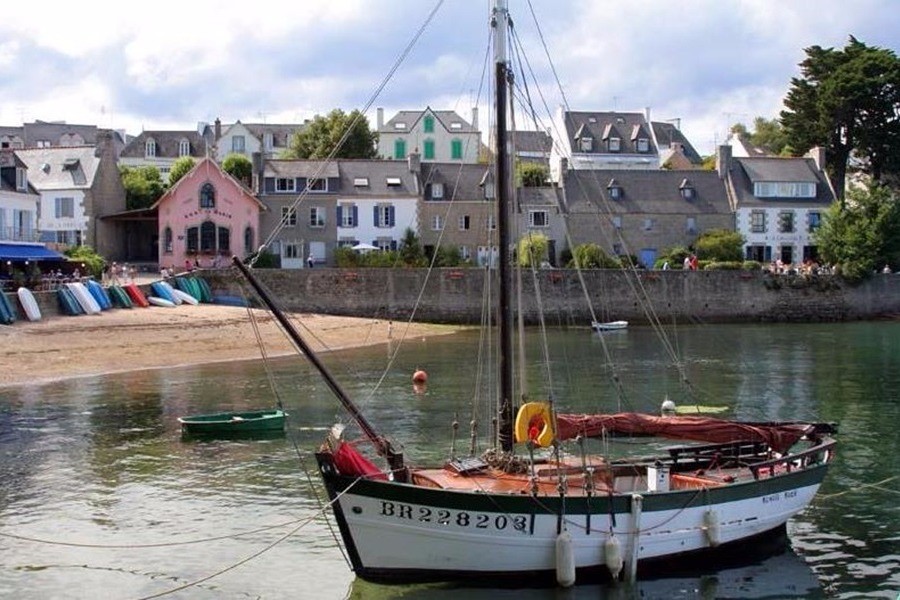 Port de Sainte Marine en face de la location