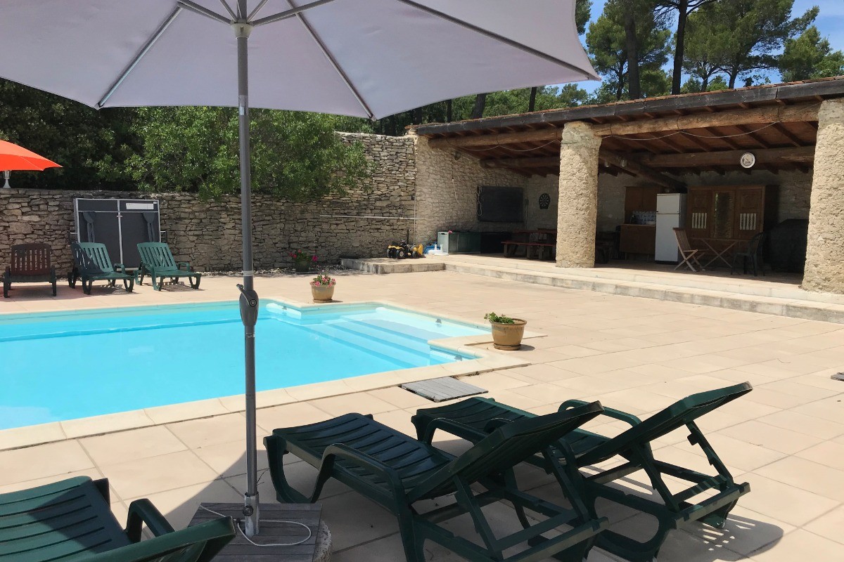 Piscine et pool house