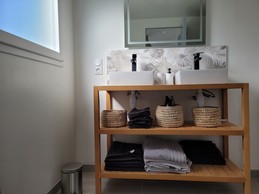 Location Ty Kermaudez, Clévacances, Paimpol, salle d'eau