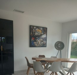 Le séjour CUJI Arvert à droite, près de la baie vitrée